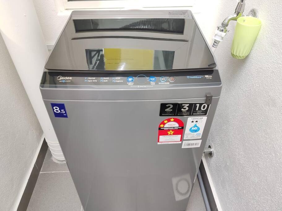 Pangsapuri M 2-7pax 200mbpswifi Near Mrt Lrt Hkl Ijn Kuala Lumpur