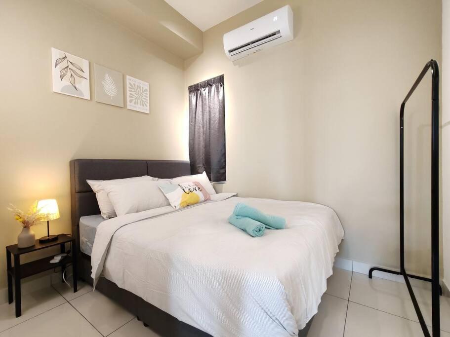 Apartment M 2-7pax 200mbpswifi Near Mrt Lrt Hkl Ijn Kuala Lumpur