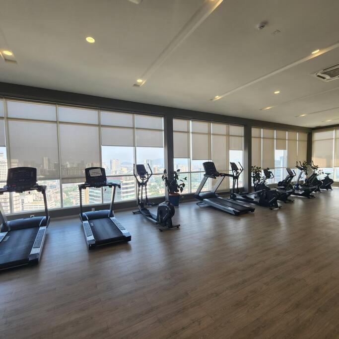 Pangsapuri M 2-7pax 200mbpswifi Near Mrt Lrt Hkl Ijn *
