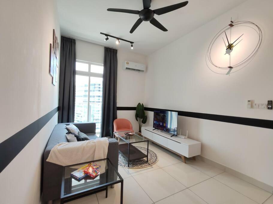 M 2-7pax 200mbpswifi Near Mrt Lrt Hkl Ijn Pangsapuri Kuala Lumpur